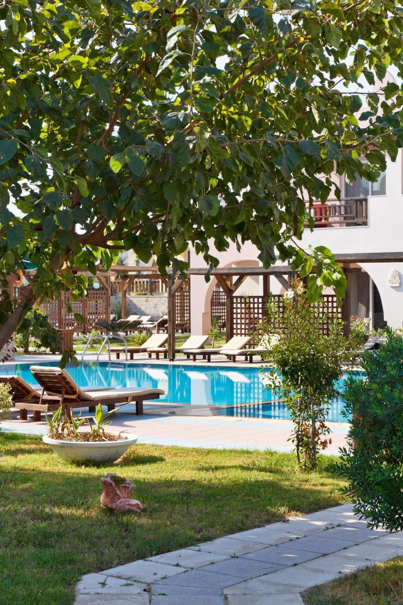 Gaia Palace Marmari  Exterior foto